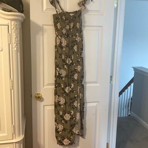 American Eagle Maxi Floral Dress. Size L. Like new!